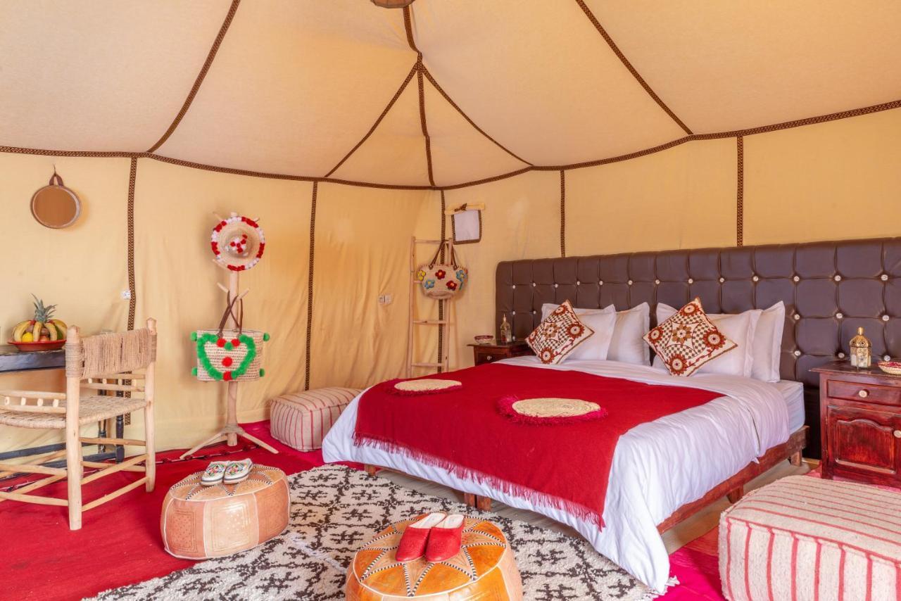 (三毛) Sanmao Desert Luxury Camp Merzouga Exterior foto