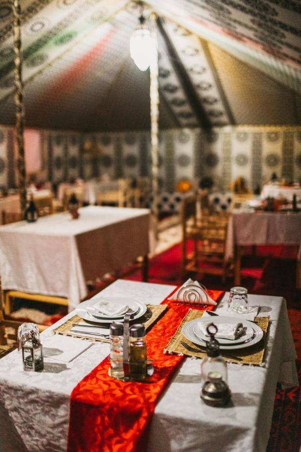 (三毛) Sanmao Desert Luxury Camp Merzouga Exterior foto