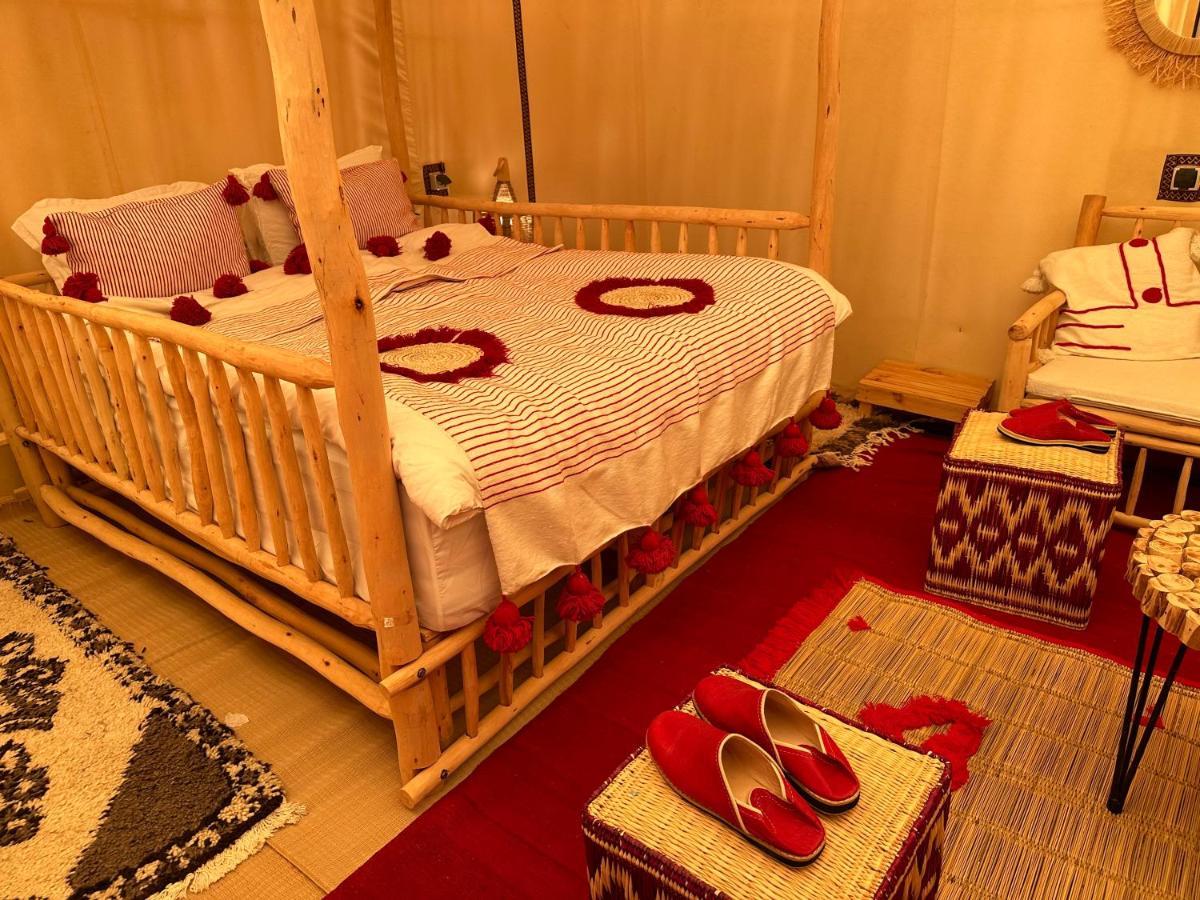 (三毛) Sanmao Desert Luxury Camp Merzouga Exterior foto